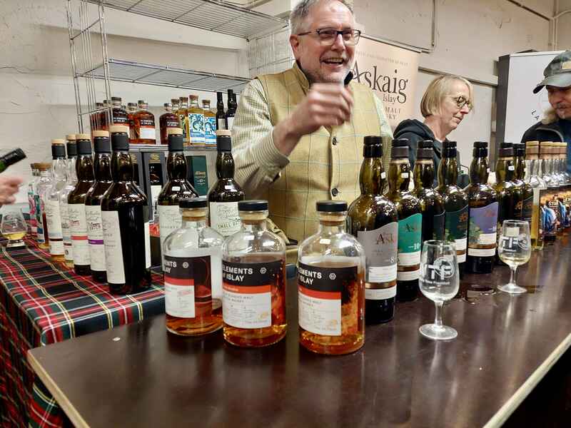 Messestand von Elixir Distillers