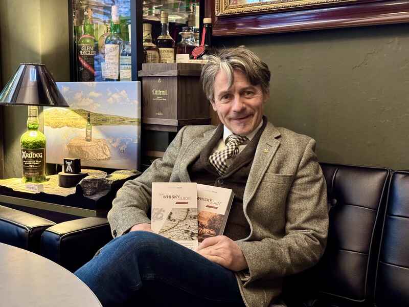 Heinfried Tacke vom Magazin 'Der Whisky Guide'